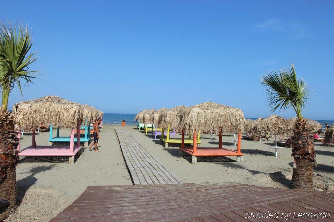 Best Western Plus Larco Hotel Larnaca Exterior photo
