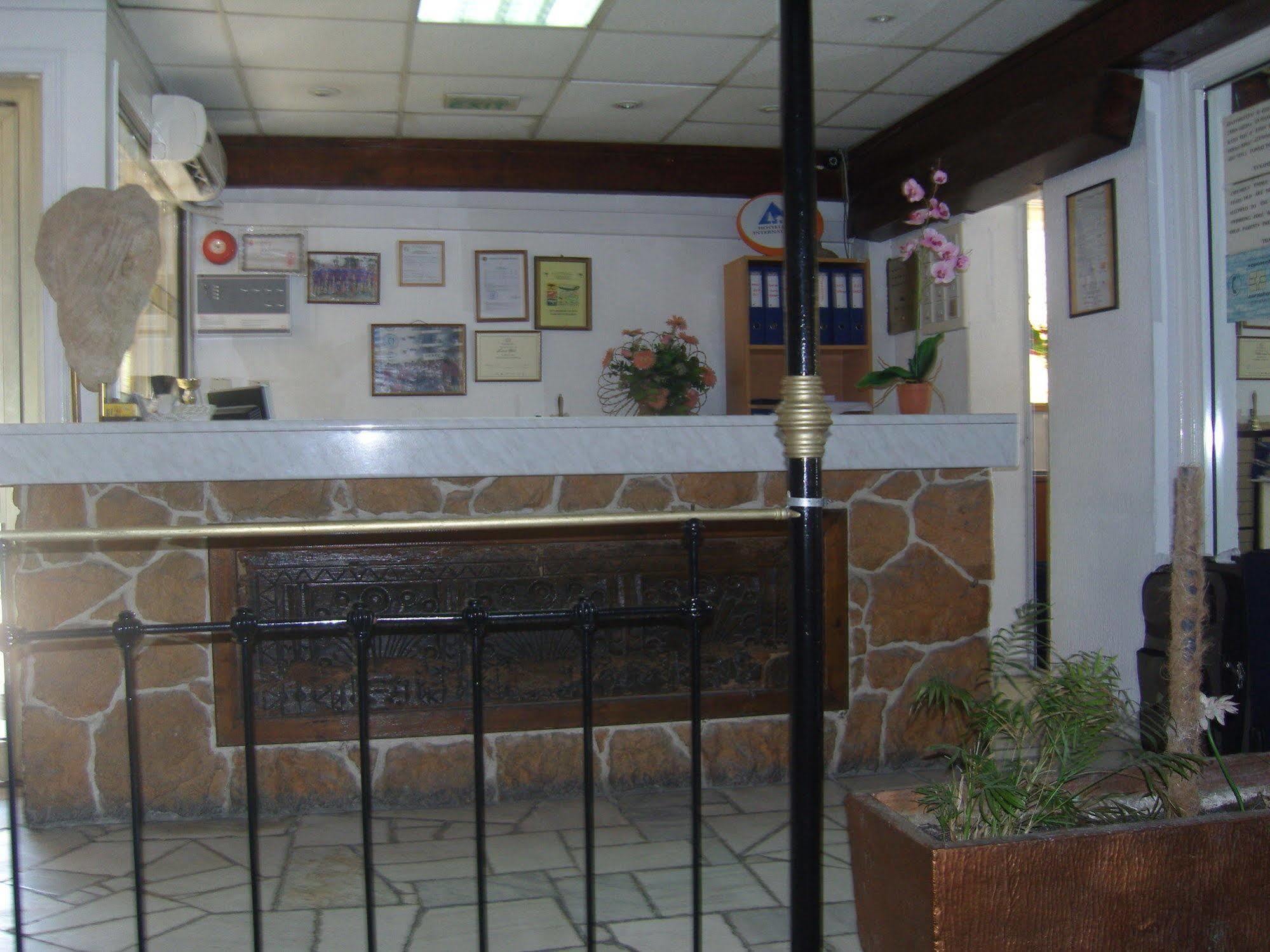 Best Western Plus Larco Hotel Larnaca Exterior photo