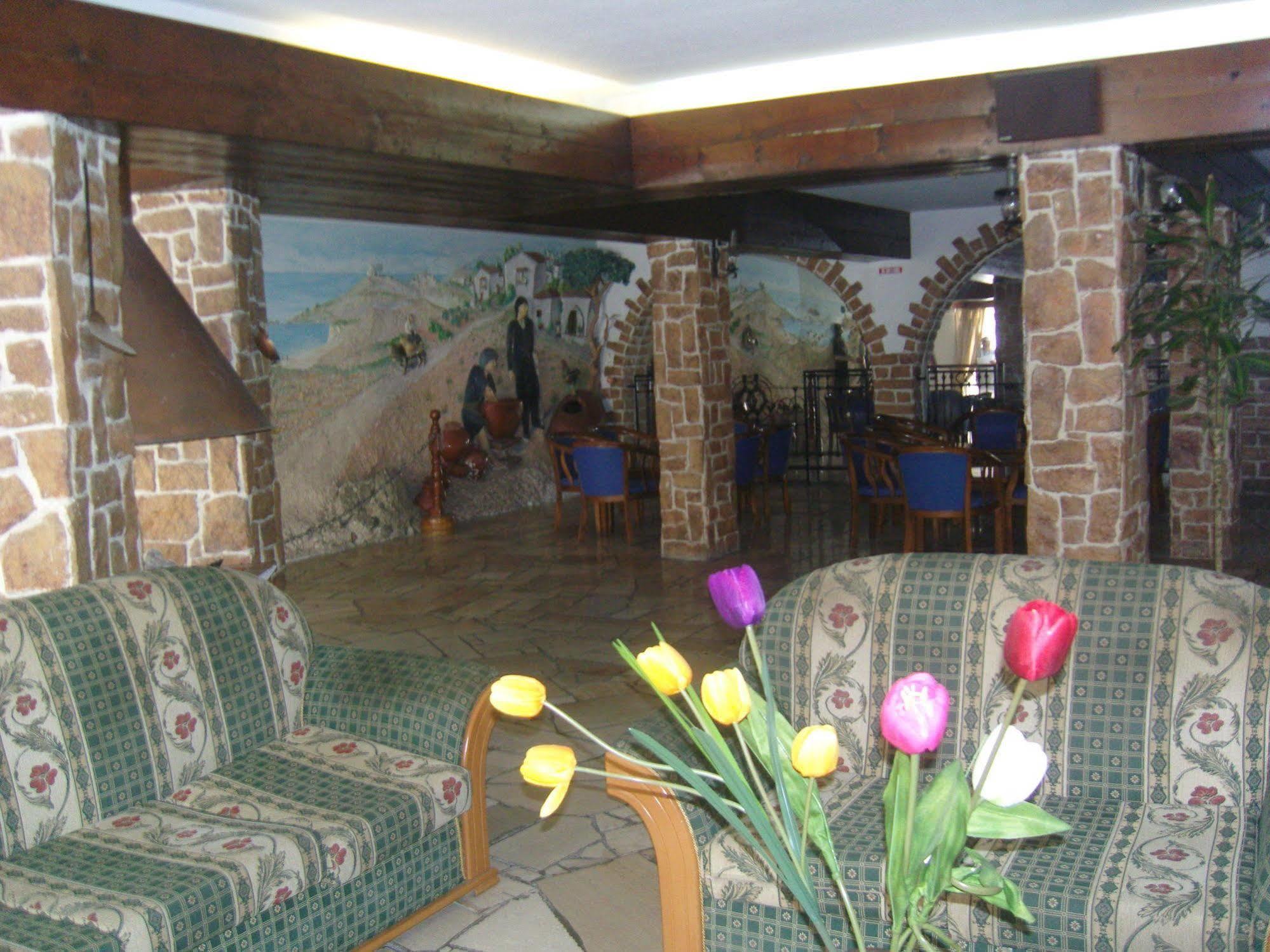 Best Western Plus Larco Hotel Larnaca Exterior photo